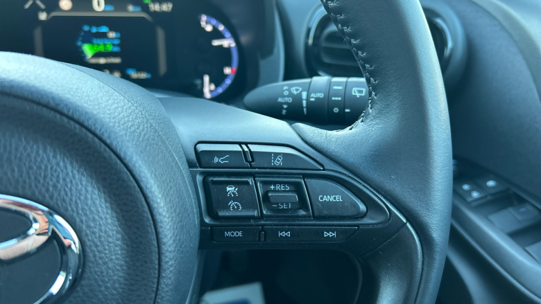 Toyota Yaris Cross 1.5 Hybrid Design 5dr CVT Hybrid Estate